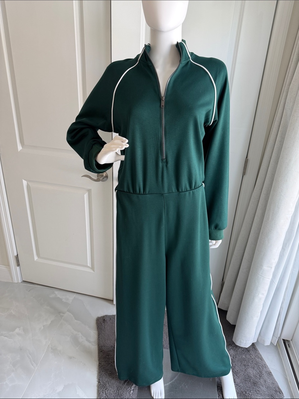 Senserise  forest Green Zip-Front Jumpsuit with Contrast Piping